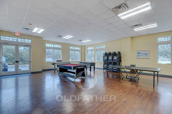 VILLAGE-CENTER-BLVD-402-PRINT-011