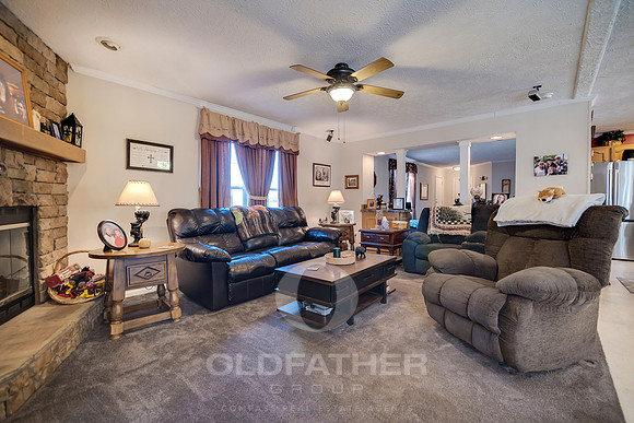 COACHMEN-12199-PRINT-034