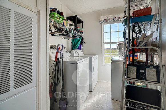COACHMEN-12199-PRINT-053