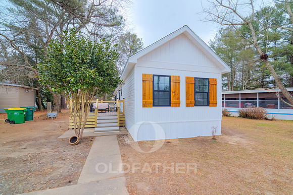 PINEWOOD-34017-2-PRINT-001
