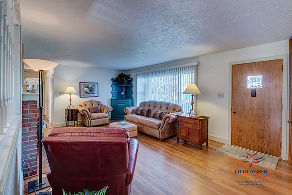 CLUBHOUSE-PRINT-021
