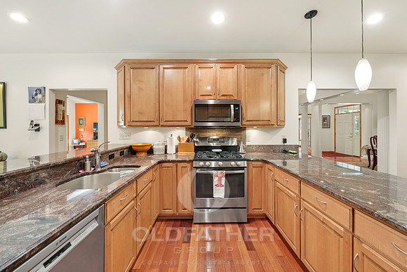 12-30509 hollymount in-22