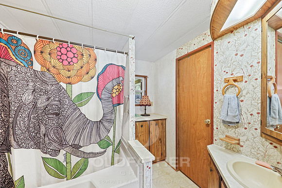 21-17170 PINE WATER LEWES-21