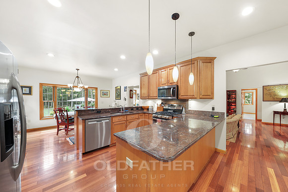 30-30509 hollymount in-25