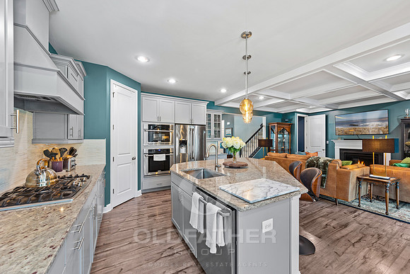 18-27519 BELMONT BLVD-18