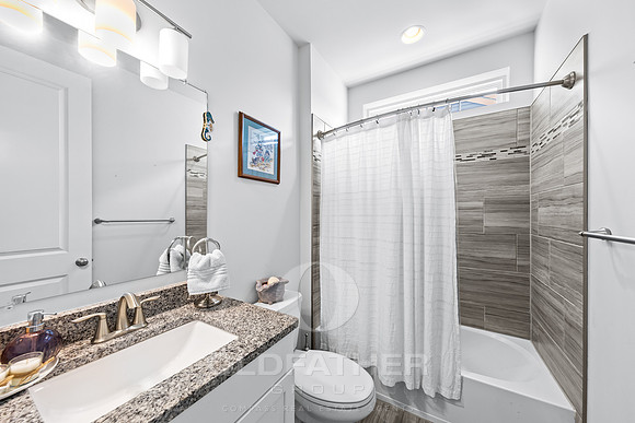 24-27519 BELMONT BLVD-24