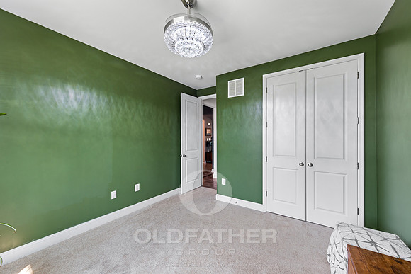 27-27519 BELMONT BLVD-27