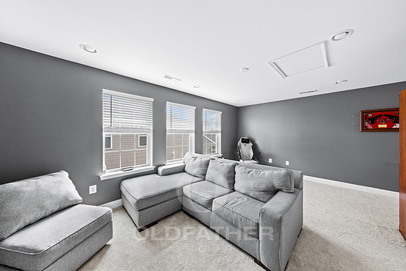 35-27519 BELMONT BLVD-35