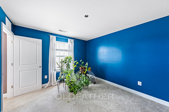 39-27519 BELMONT BLVD-39