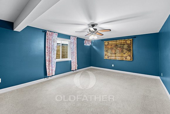 42-27519 BELMONT BLVD-42