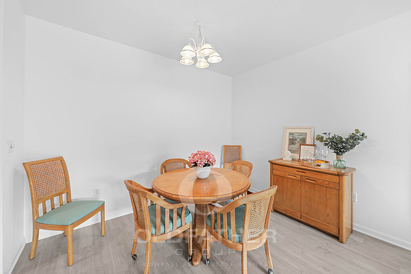 09-300 Pebble Dr Unit 305-8
