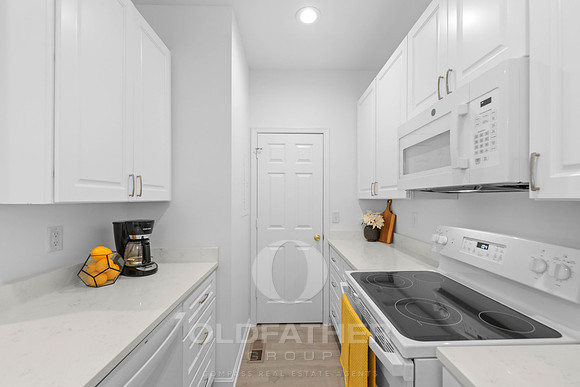 15-300 Pebble Dr Unit 305-3