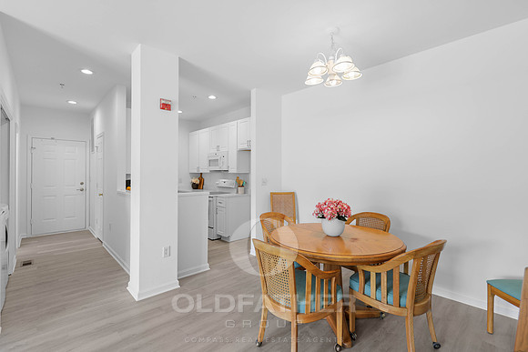 16-300 Pebble Dr Unit 305-13