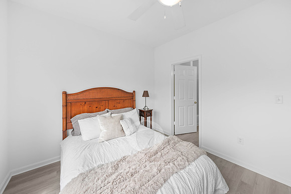 22-300 Pebble Dr Unit 305-23