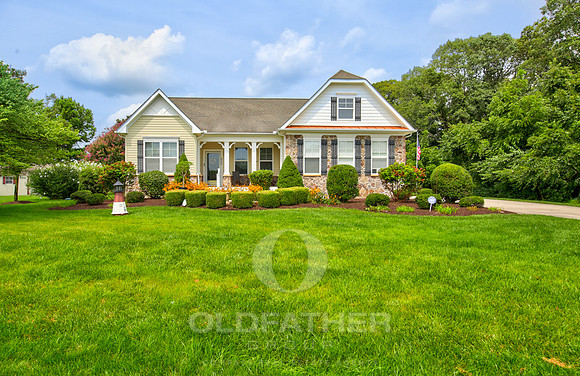 35-8236 Woods Edge Cir-1