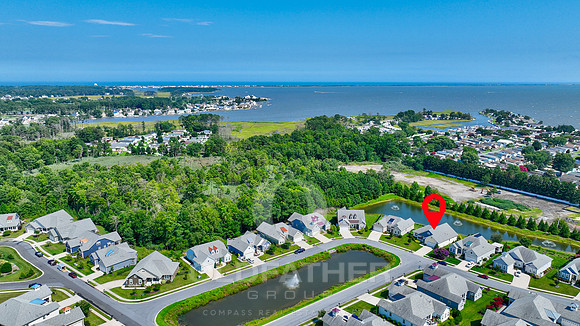 04-35657 kiawah drone arrow-1