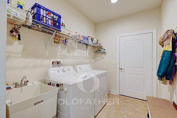 50-35657 kiawah laundry-1