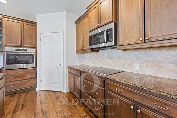13-21885 SURF BOARD BLVD-9