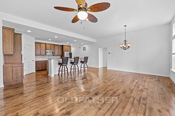 15-21885 SURF BOARD BLVD-11