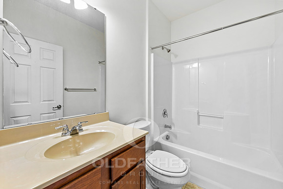18-21885 SURF BOARD BLVD-14