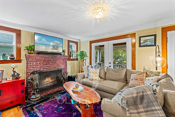 10-223 RODNEY ST-5