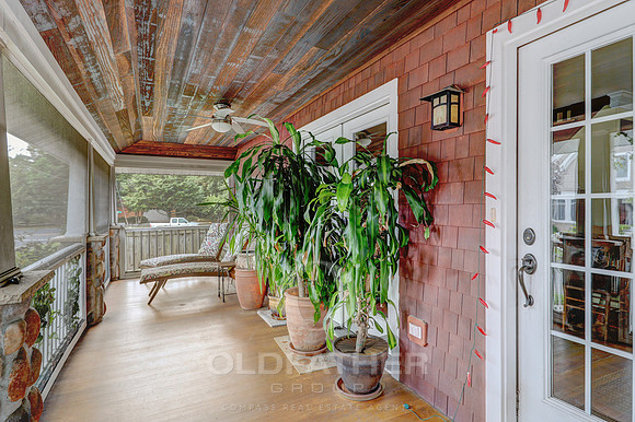39-223 RODNEY ST-34