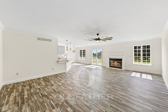 09-404 HUDSON ST-9