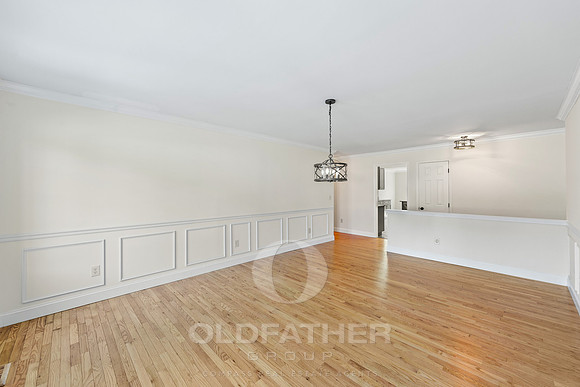 33-404 HUDSON ST-33