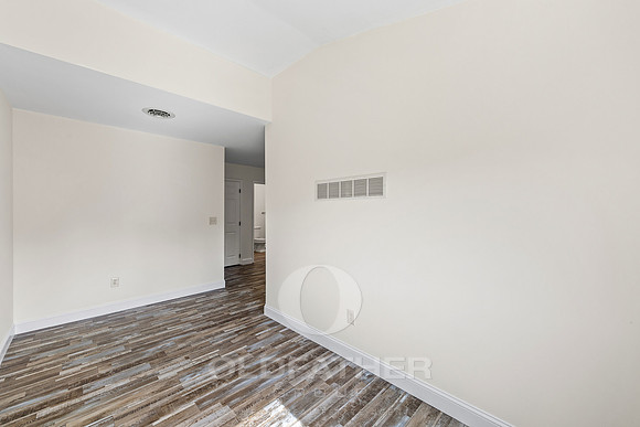 41-404 HUDSON ST-41