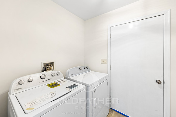 45-404 HUDSON ST-45