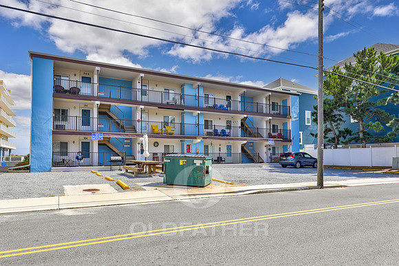02-12404 ASSAWOMAN DR UNIT #204-2