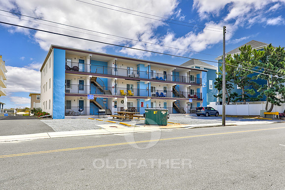03-12404 ASSAWOMAN DR UNIT #204-3