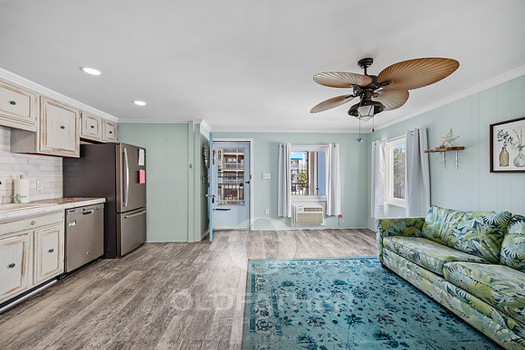 08-12404 ASSAWOMAN DR UNIT #204-8