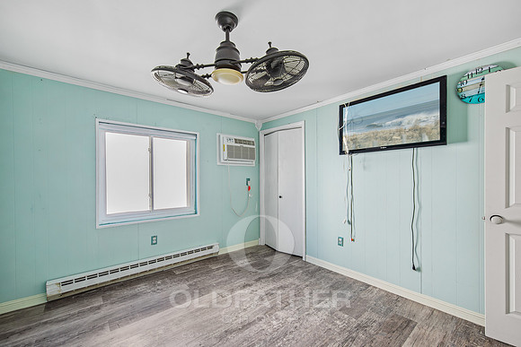 15-12404 ASSAWOMAN DR UNIT #204-15