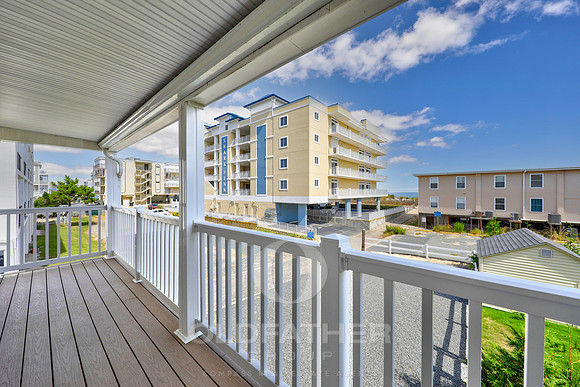 27-12404 ASSAWOMAN DR UNIT #204-27
