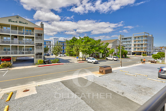 26-12404 ASSAWOMAN DR UNIT #204-26