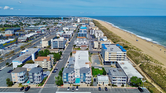 32-12404 assawoman drive unit 204 drone-2