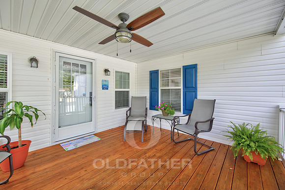 04-25844 AMERICAN AVE-4