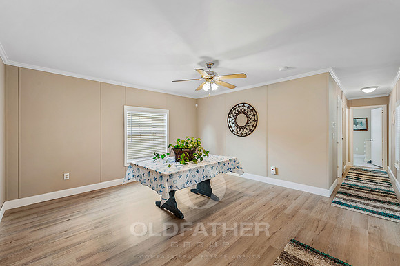 12-25844 AMERICAN AVE-12
