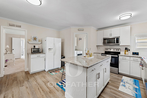 15-25844 AMERICAN AVE-15