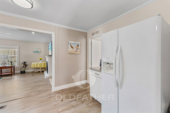 23-25844 AMERICAN AVE-23