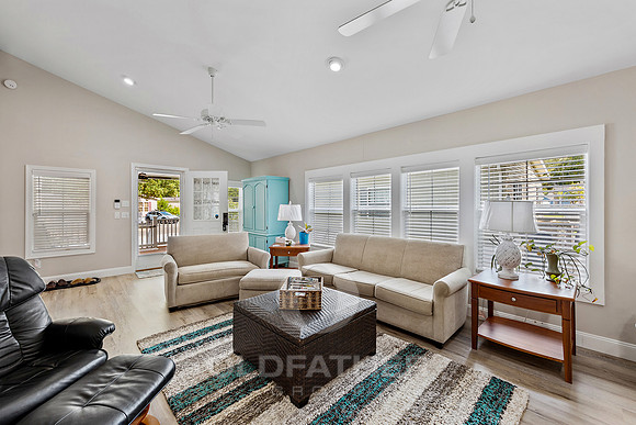 24-25844 AMERICAN AVE-24