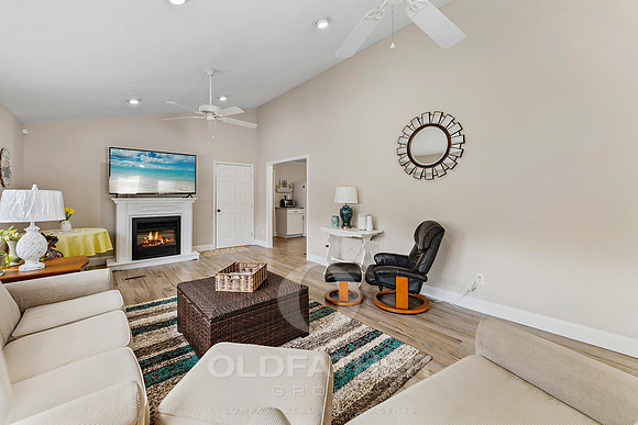 27-25844 AMERICAN AVE-27