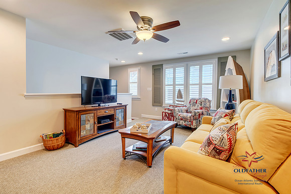 CENTERPOINT-PRINT-068