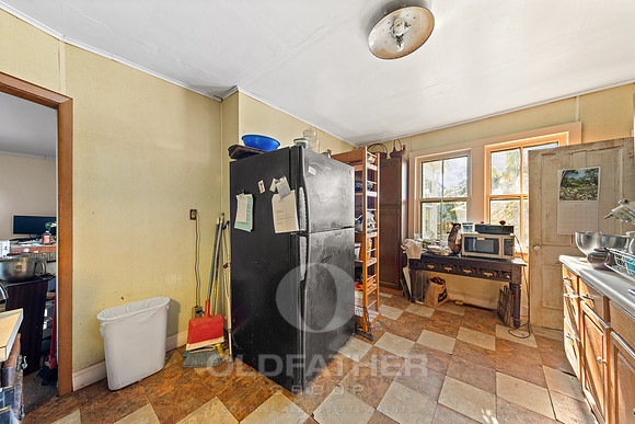 08-502 UNION ST-8