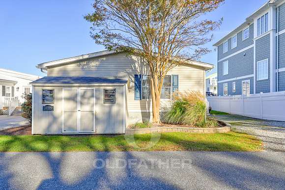 03-38785 ROOSEVELT AVE-3