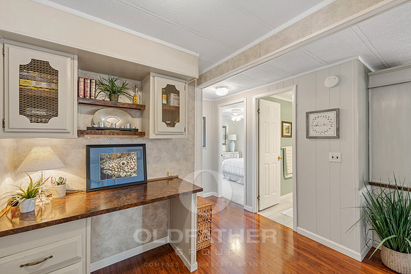 07-38785 ROOSEVELT AVE-7