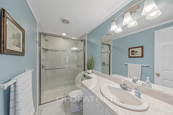 27-38785 ROOSEVELT AVE-27