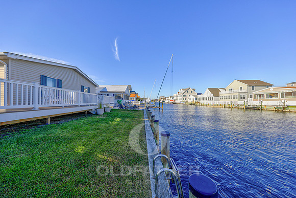43-38785 ROOSEVELT AVE-43