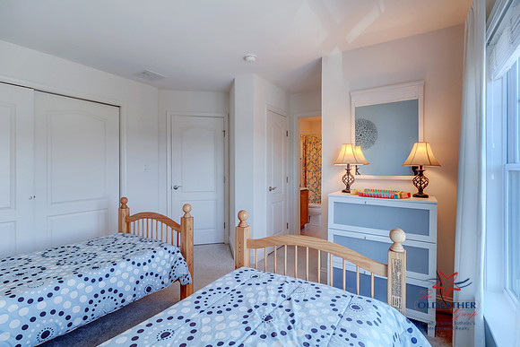 TRENT-37323-PRINT-067